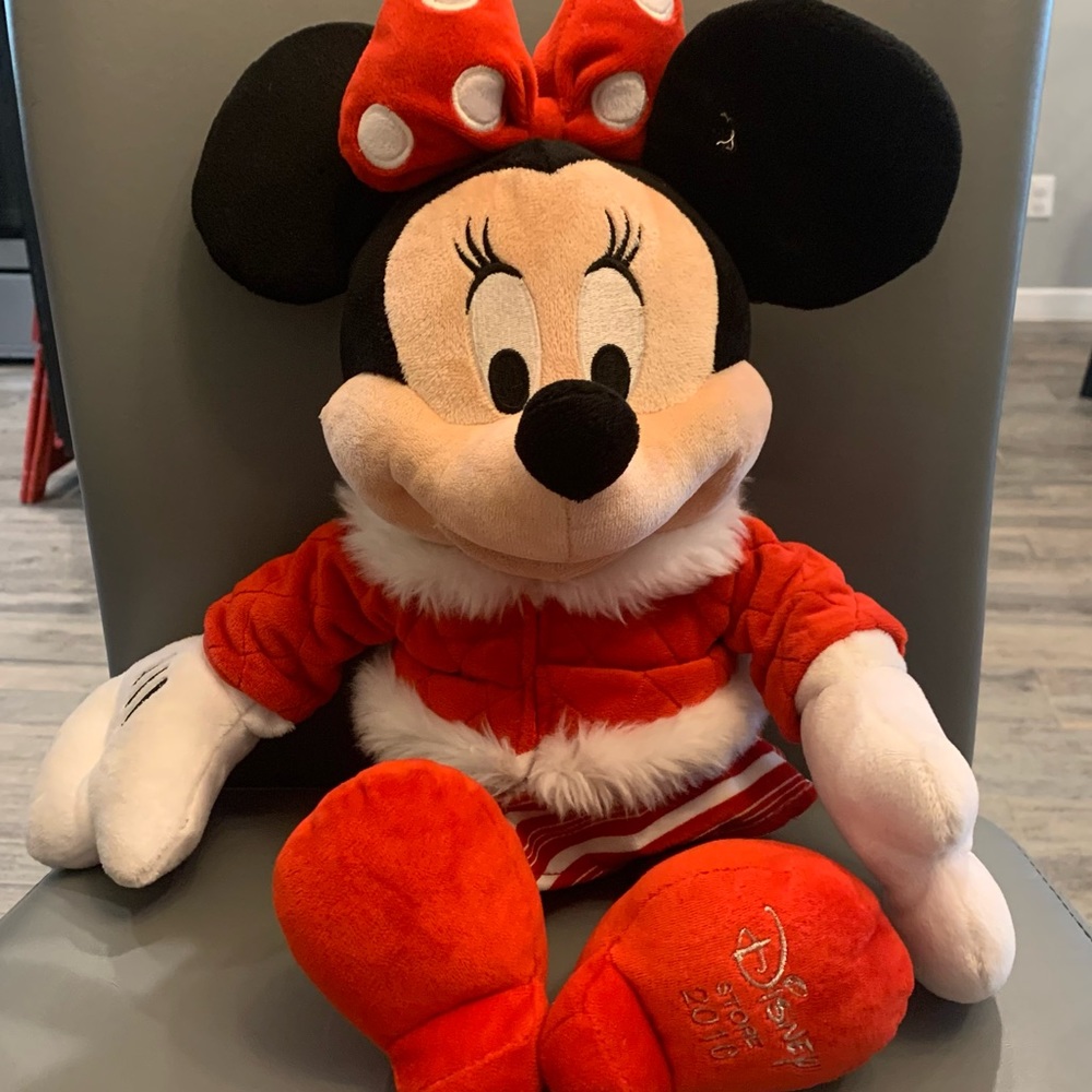 Christmas Minnie Mouse 2010